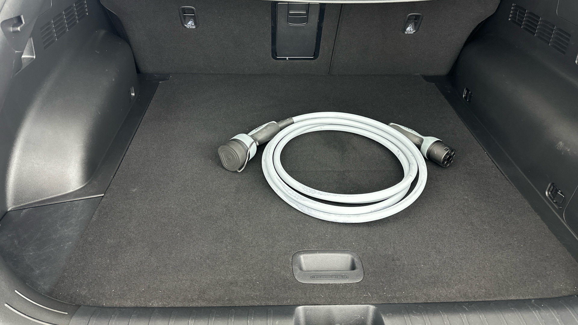 4020998 166kW Air 77.4kWh 5dr Auto