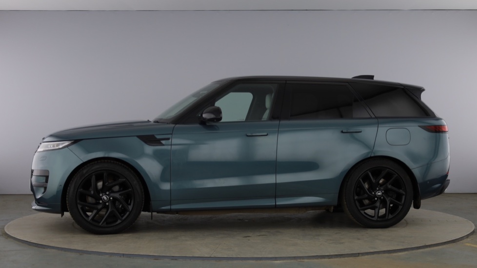 Land Rover Range Rover Image 2