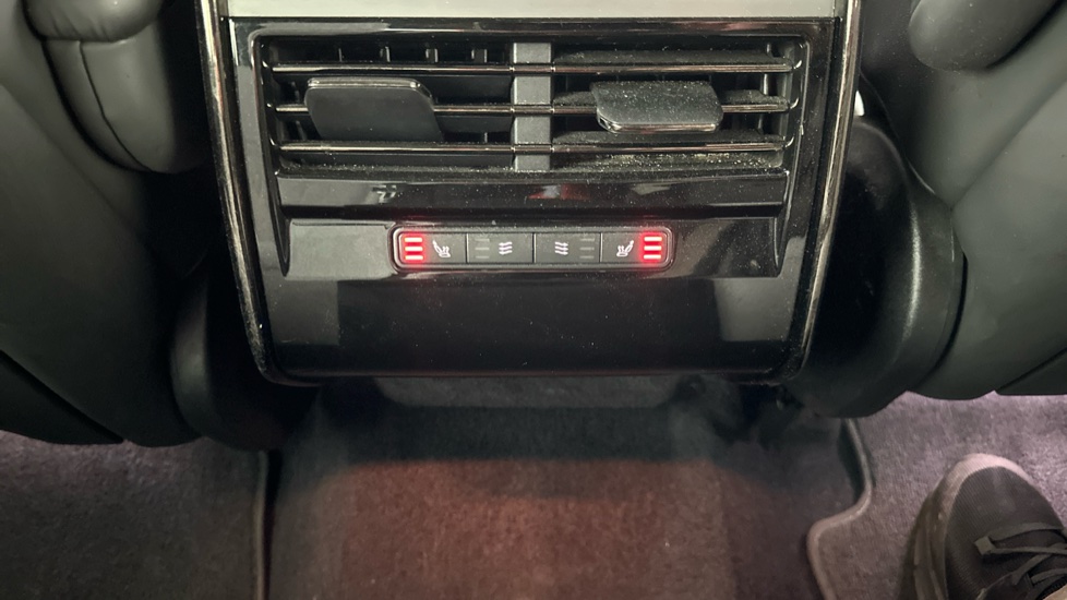 Land Rover Range Rover Image 22