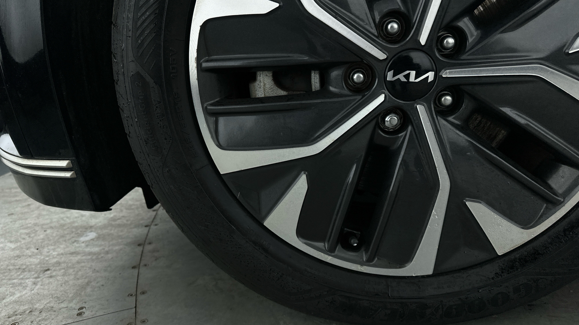 4020867 166kW Air 77.4kWh 5dr Auto