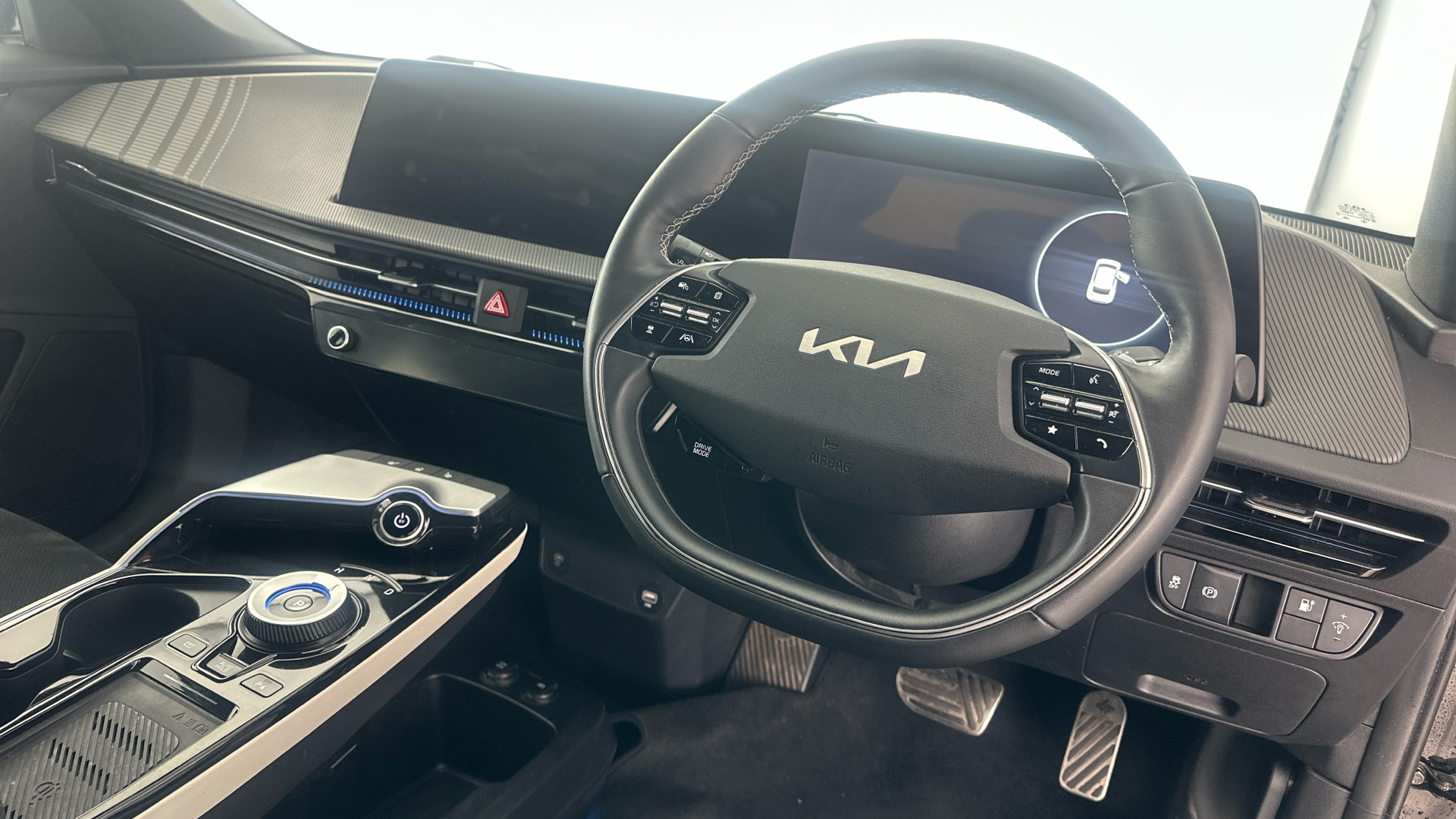 4020843 166kW GT Line 77.4kWh 5dr Auto