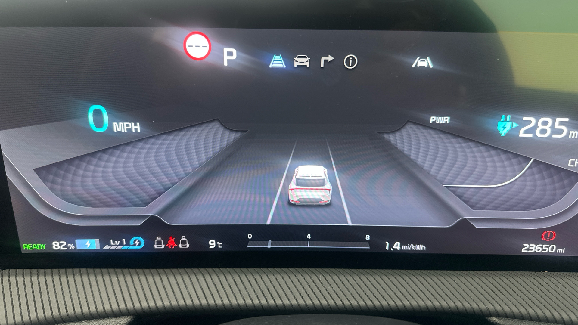 4020843 166kW GT Line 77.4kWh 5dr Auto