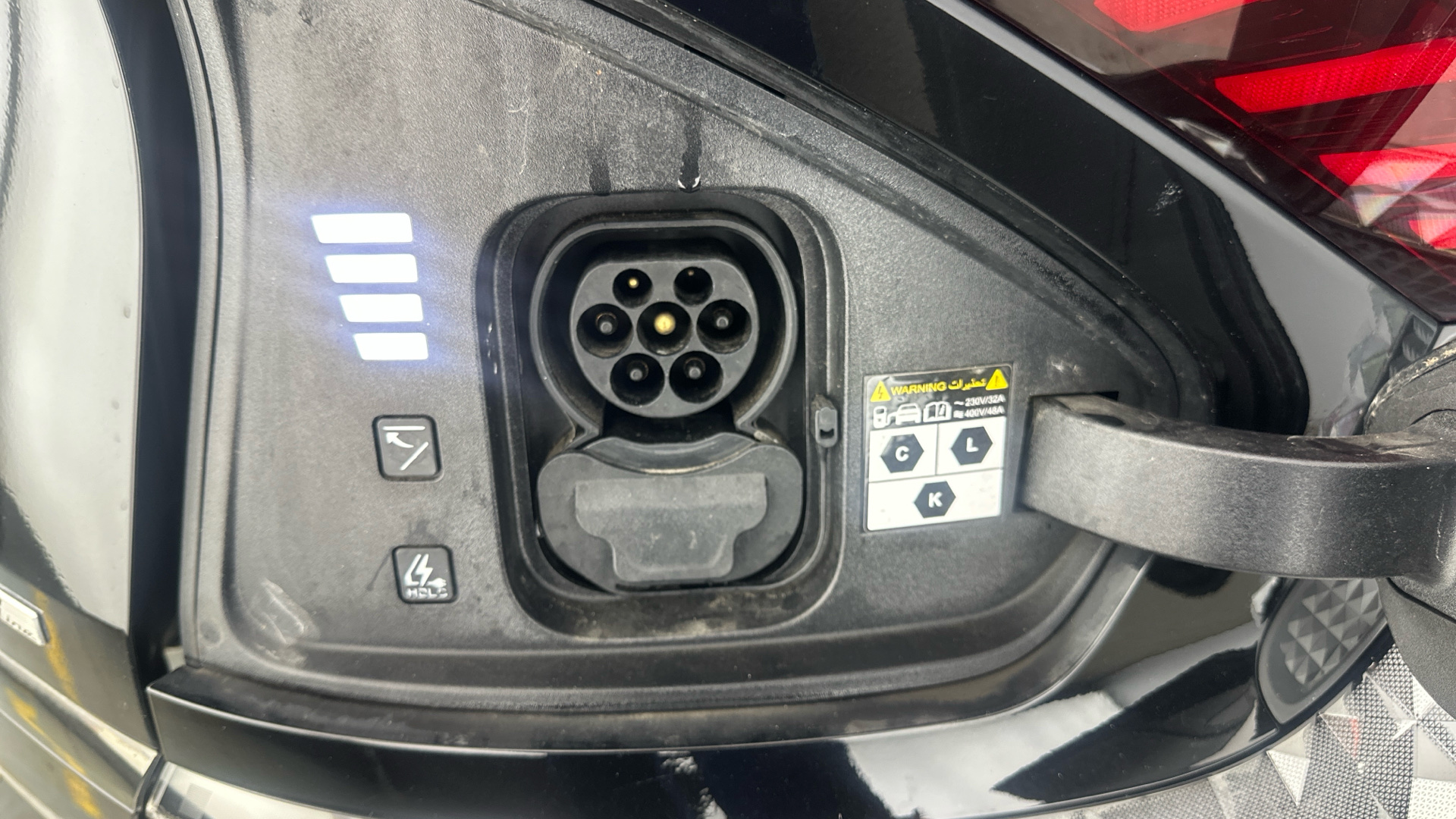 4020843 166kW GT Line 77.4kWh 5dr Auto