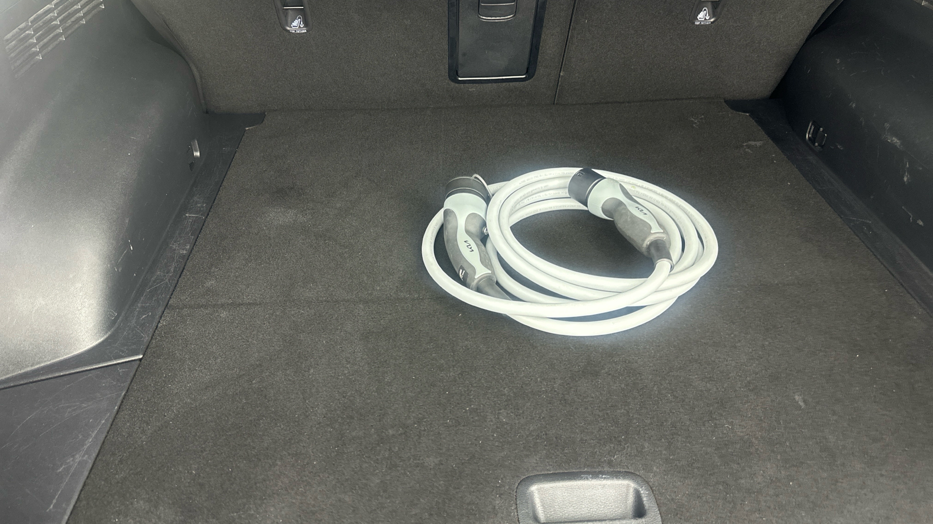 4020843 166kW GT Line 77.4kWh 5dr Auto