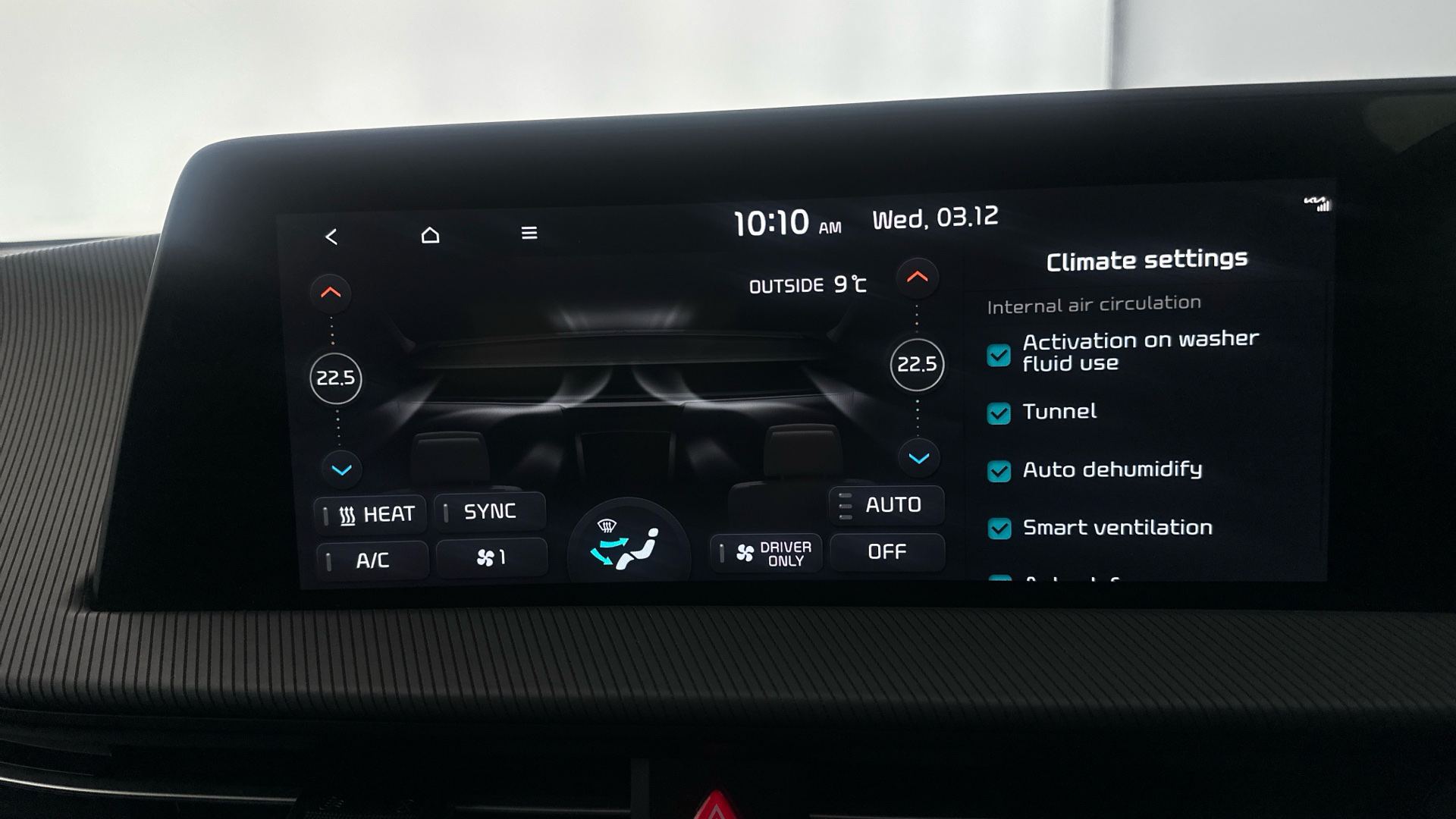 4020843 166kW GT Line 77.4kWh 5dr Auto