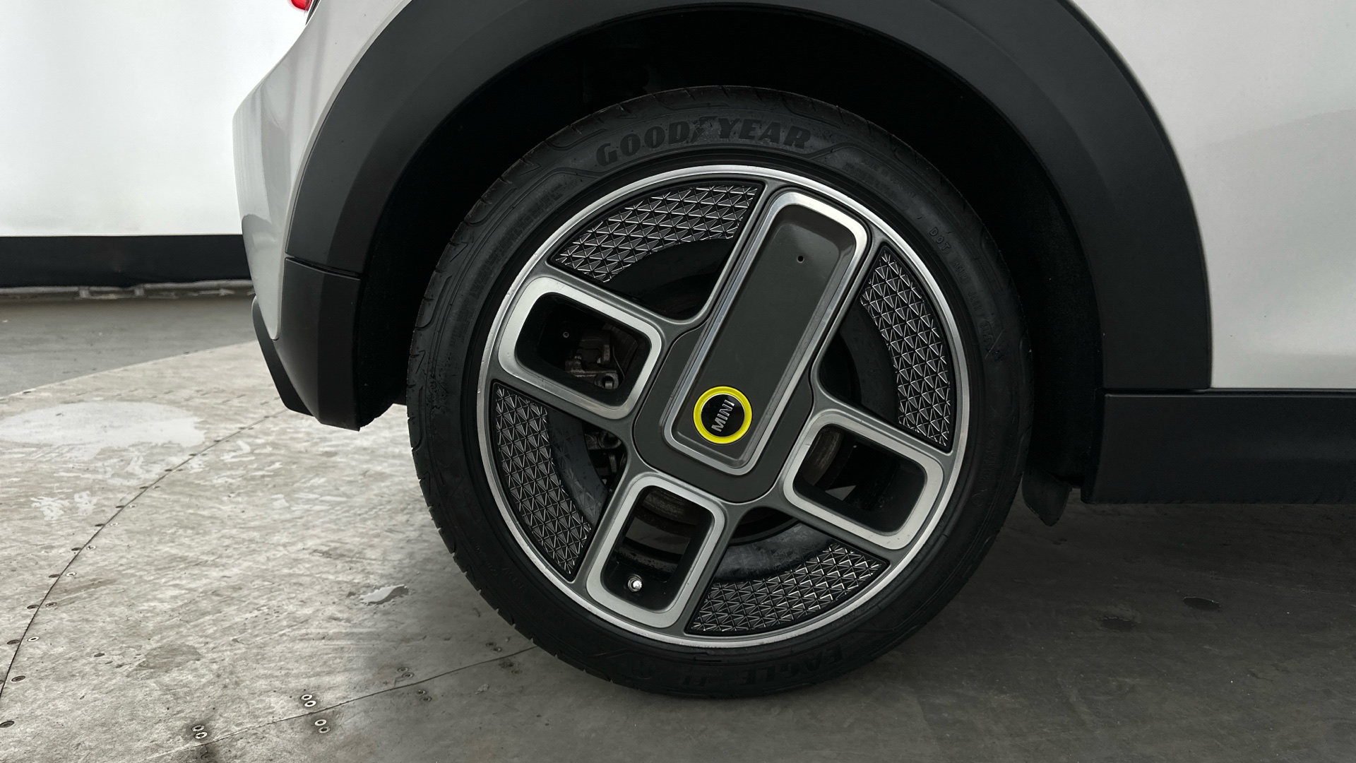 4027747 135kW Cooper S Level 1 33kWh 3dr Auto