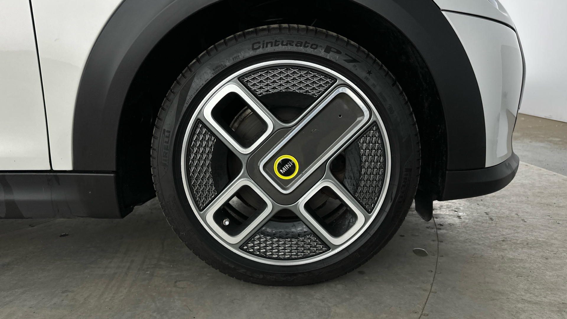 4027747 135kW Cooper S Level 1 33kWh 3dr Auto