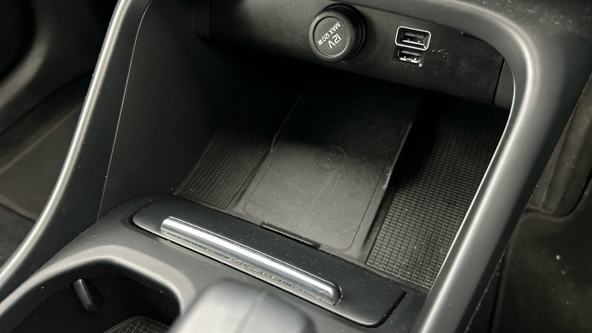 4060182 1.5 T4 Recharge PHEV Core Bright 5dr Auto