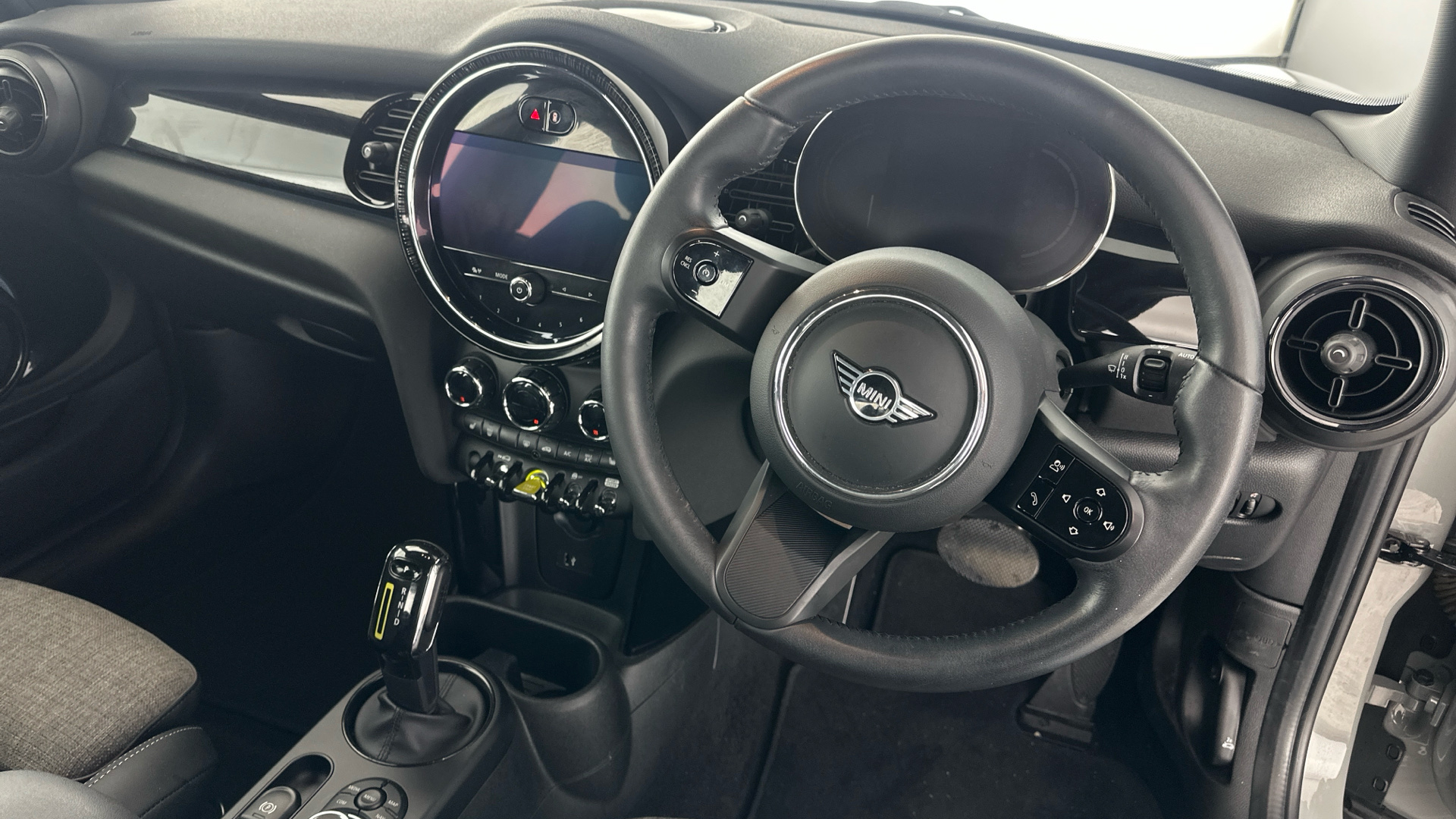 4020847 135kW Cooper S Level 2 33kWh 3dr Auto