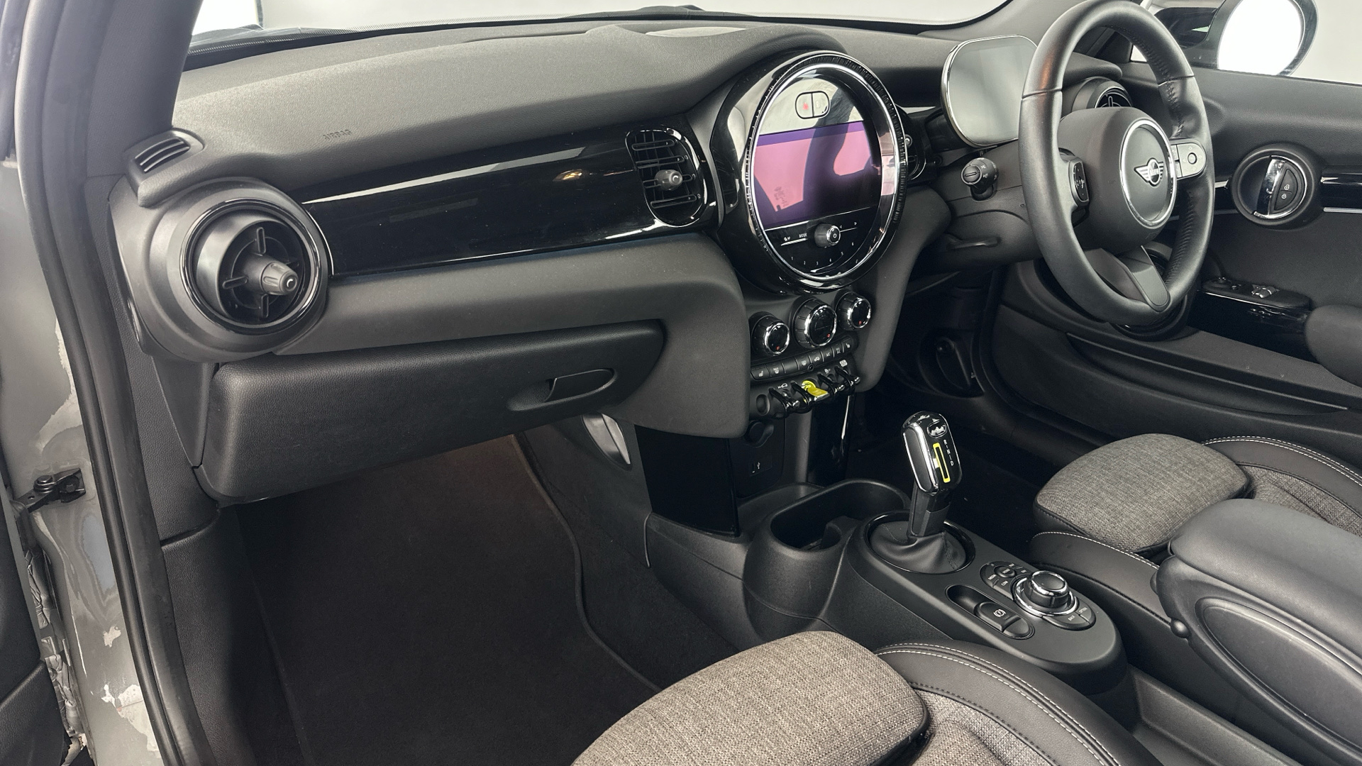 4020847 135kW Cooper S Level 2 33kWh 3dr Auto