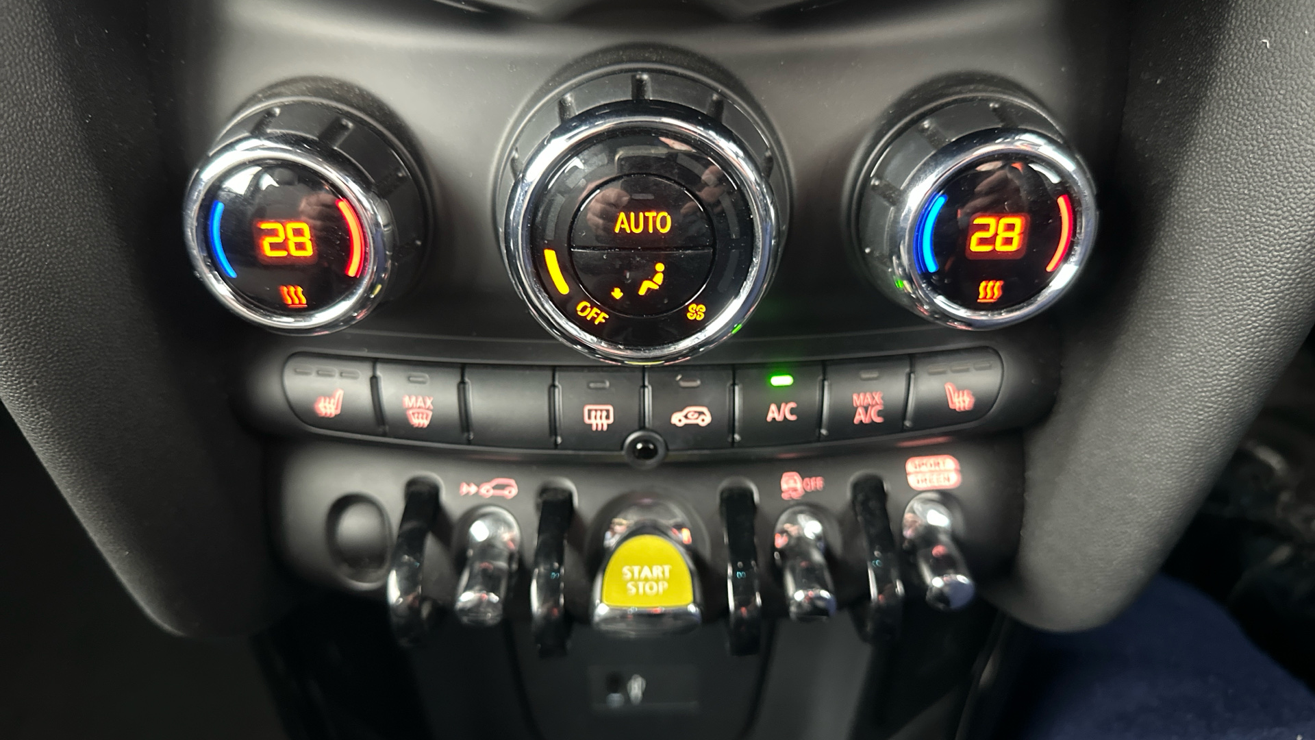 4020847 135kW Cooper S Level 2 33kWh 3dr Auto