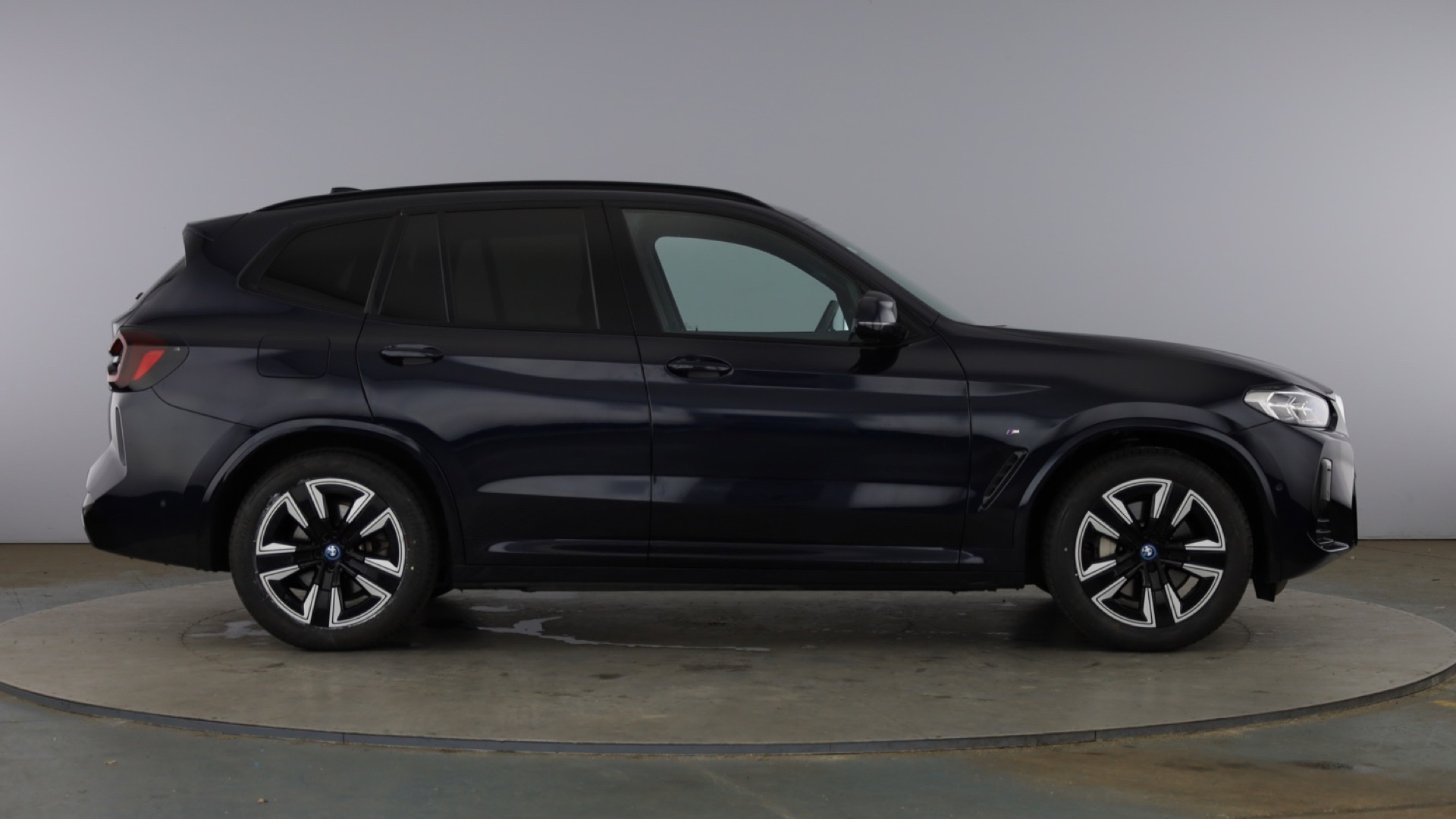 4027617 210kW M Sport 80kWh 5dr Auto