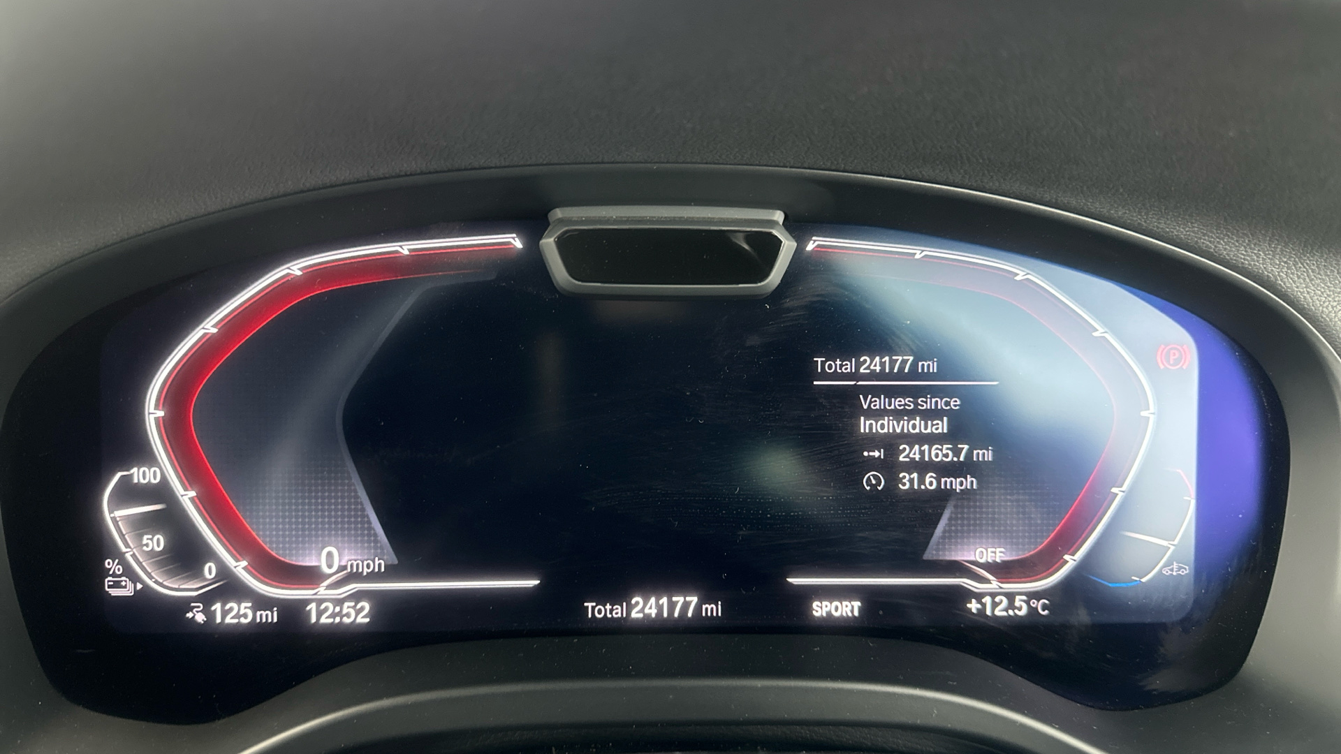 4027617 210kW M Sport 80kWh 5dr Auto