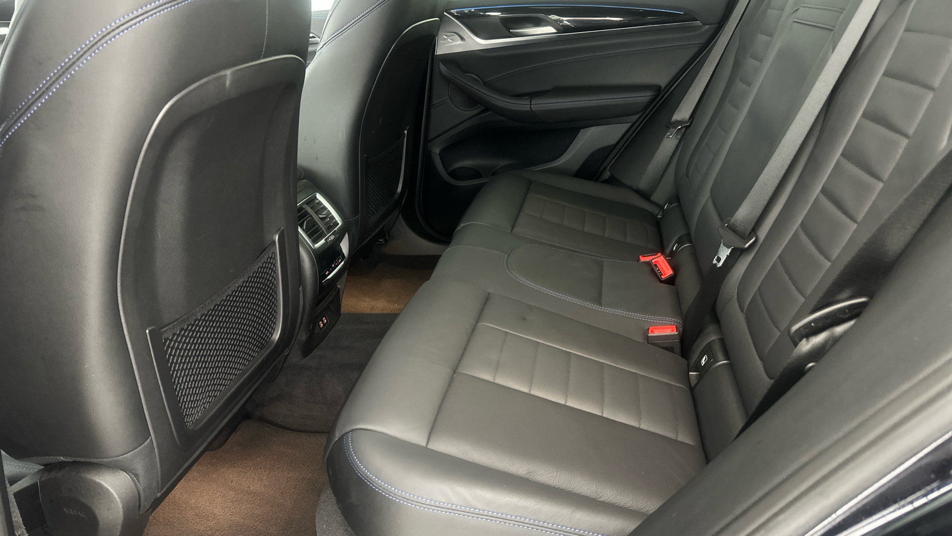 4027617 210kW M Sport 80kWh 5dr Auto