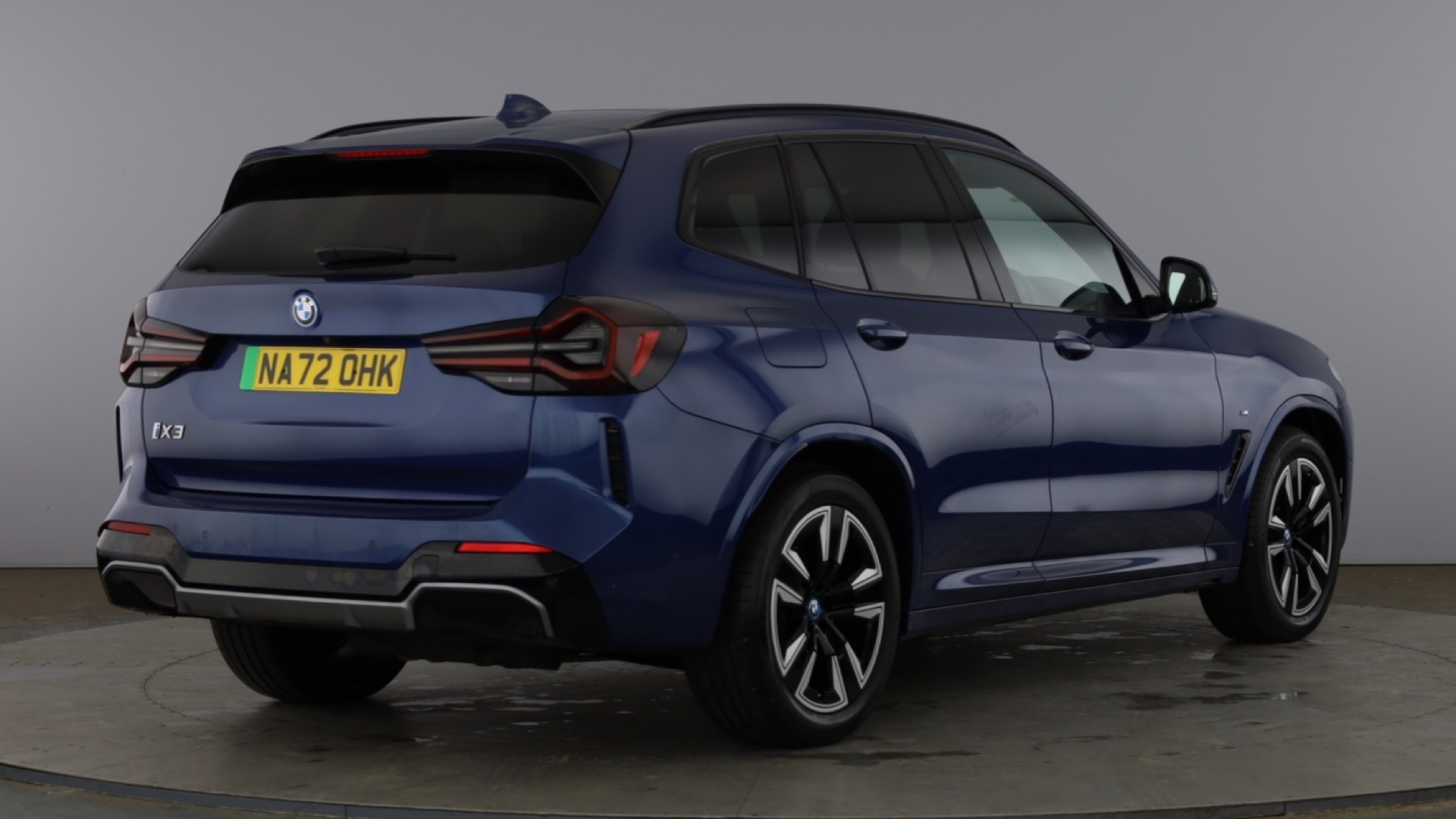 4020707 210kW M Sport 80kWh 5dr Auto