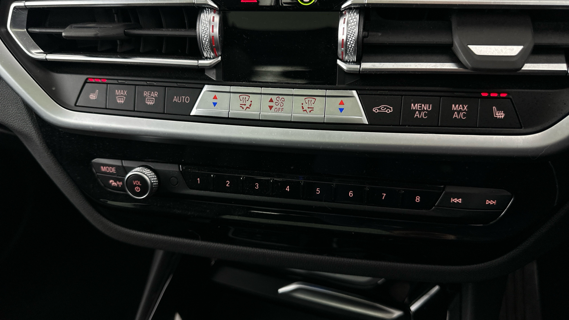 4020707 210kW M Sport 80kWh 5dr Auto