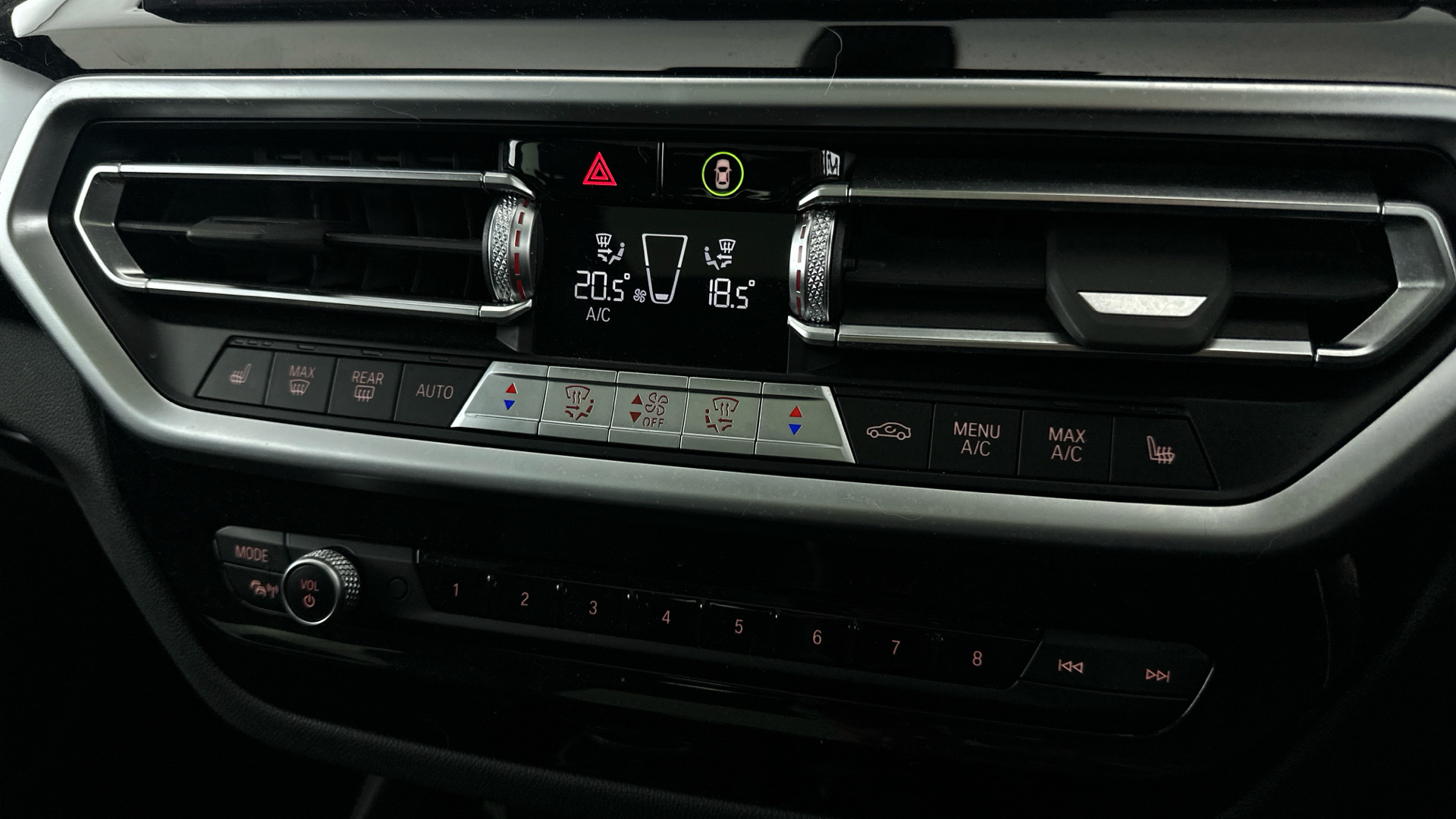 4020707 210kW M Sport 80kWh 5dr Auto