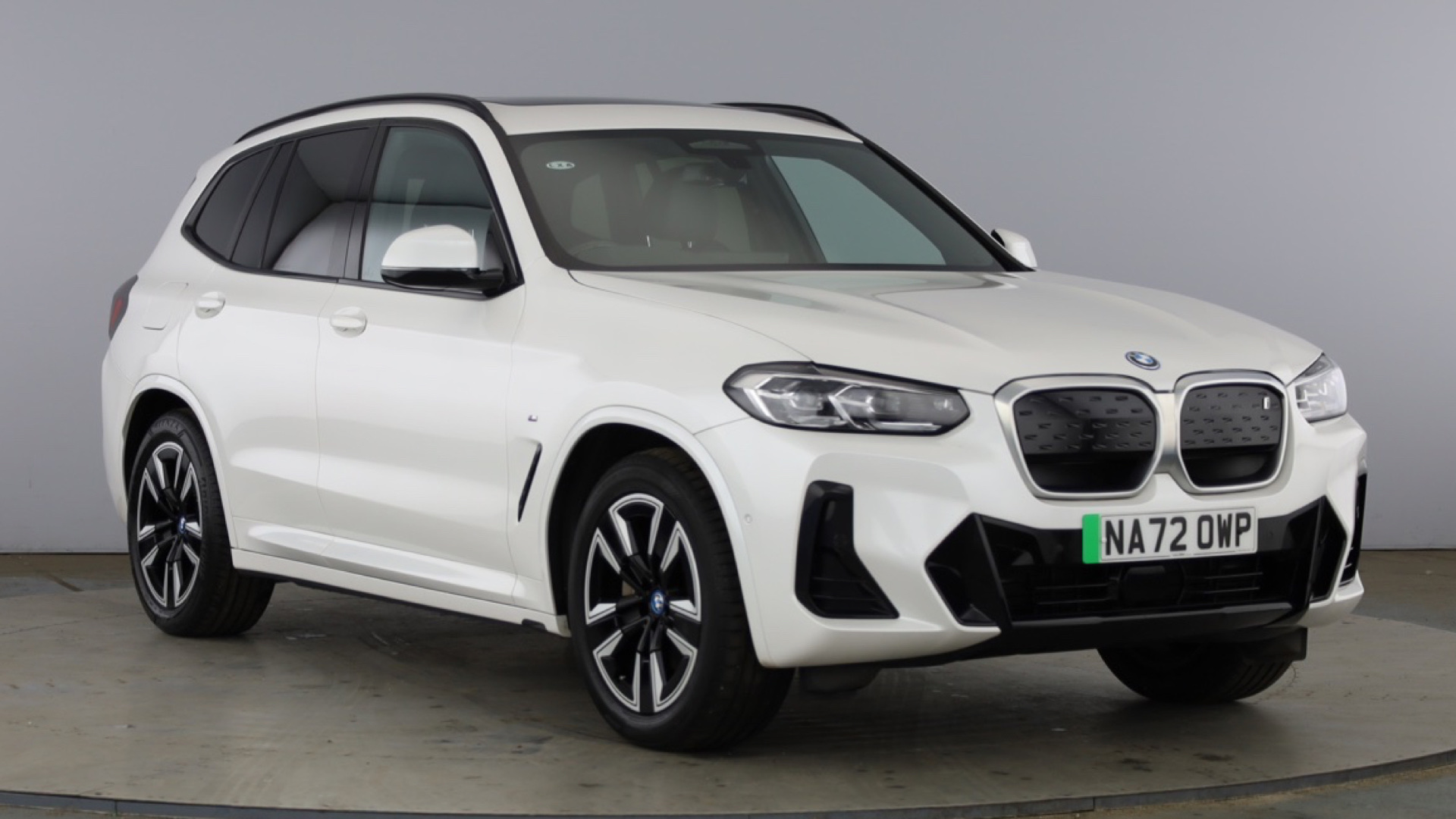 4020886 210kW M Sport 80kWh 5dr Auto