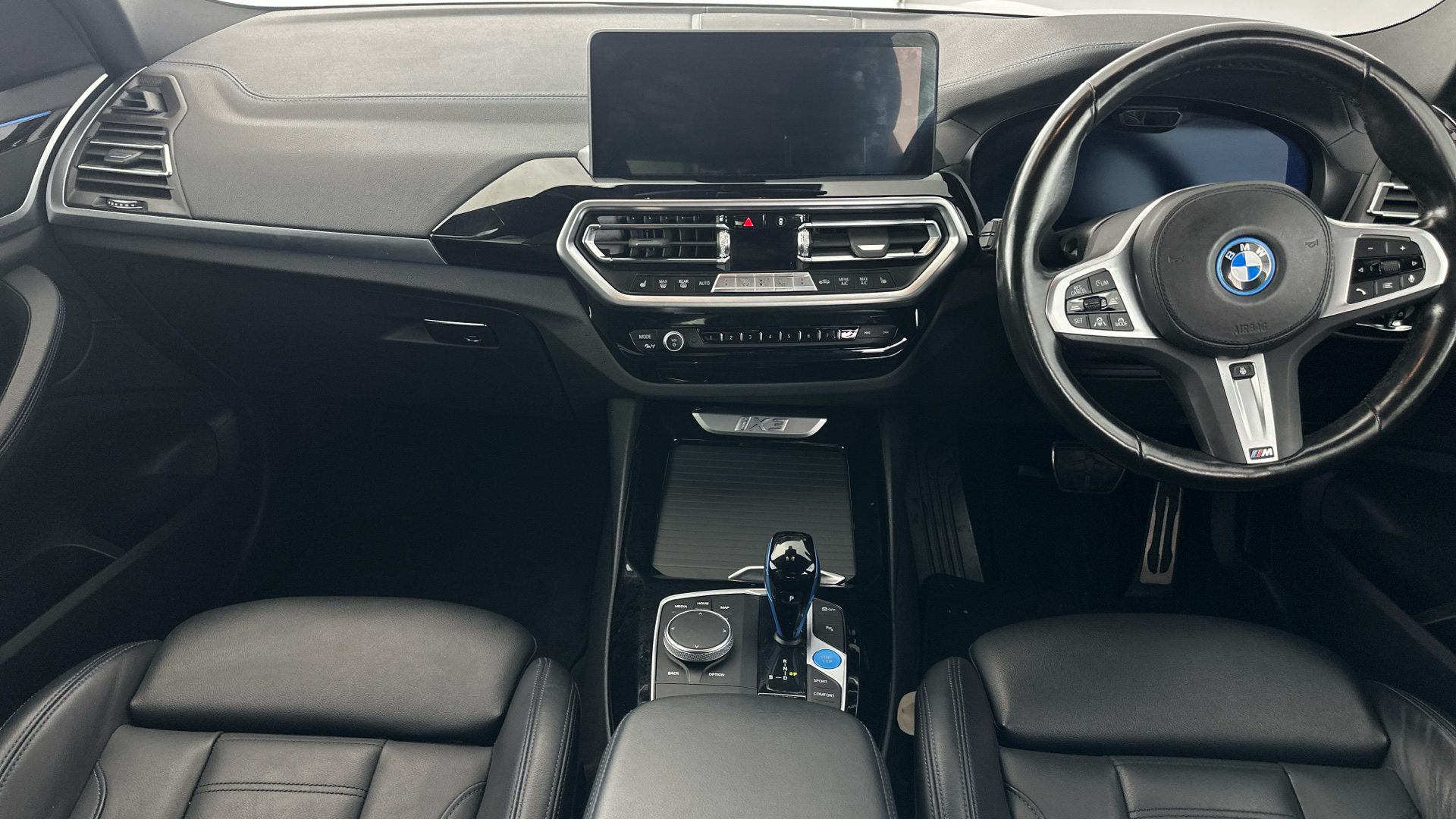 4020886 210kW M Sport 80kWh 5dr Auto