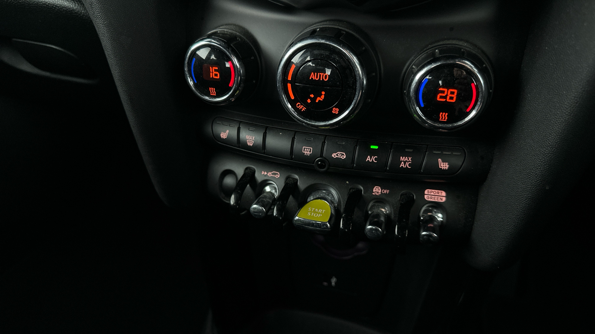 4027725 135kW Cooper S Level 2 33kWh 3dr Auto