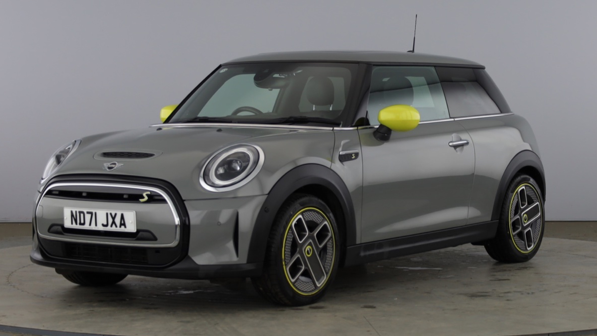 Mini Hatchback Electric 135kW Cooper S Level 3 33kWh 3dr Auto