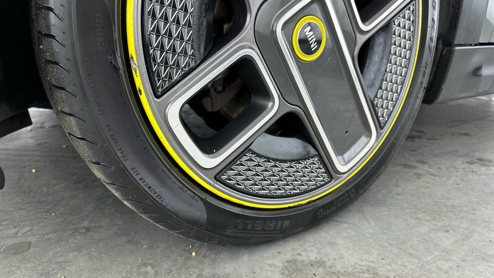 4020870 135kW Cooper S Level 3 33kWh 3dr Auto