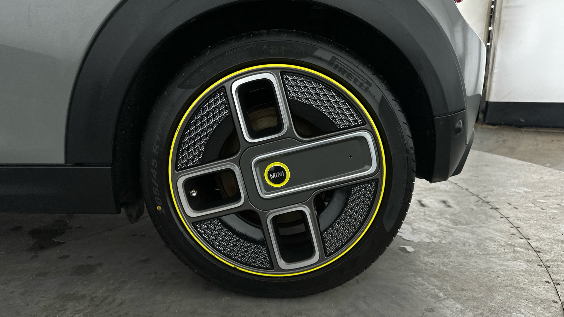 4020870 135kW Cooper S Level 3 33kWh 3dr Auto