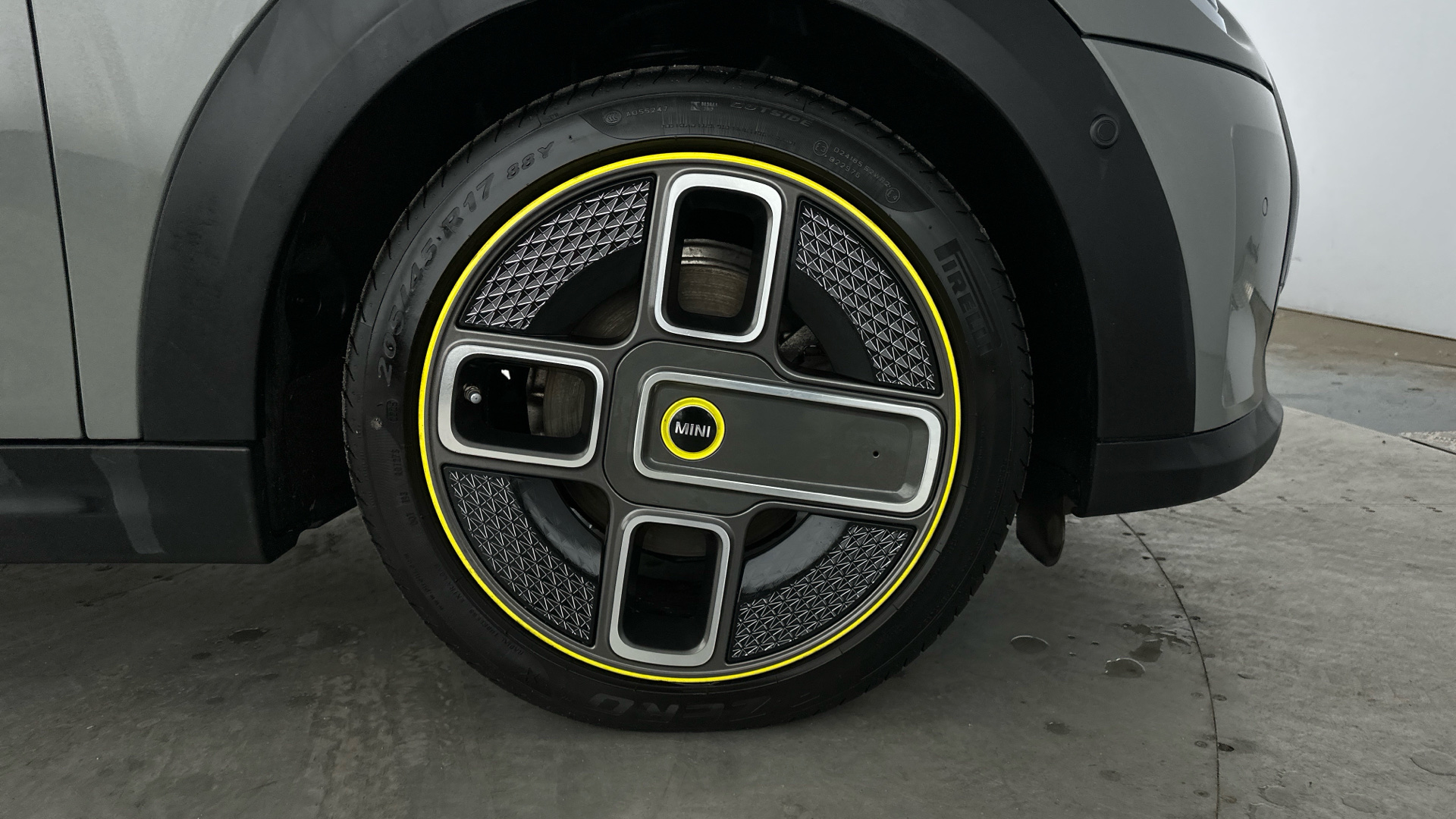 4020870 135kW Cooper S Level 3 33kWh 3dr Auto