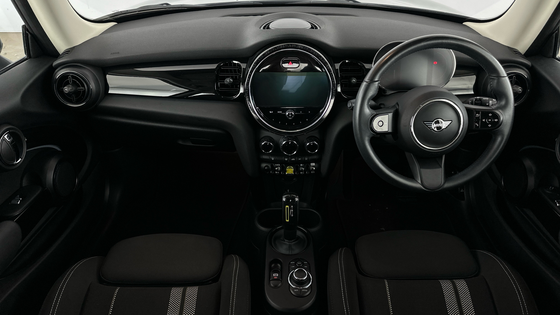 4020723 135kW Cooper S Level 1 33kWh 3dr Auto