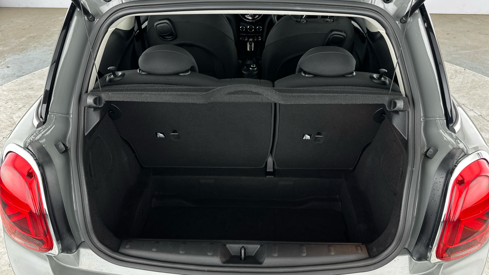 4020723 135kW Cooper S Level 1 33kWh 3dr Auto