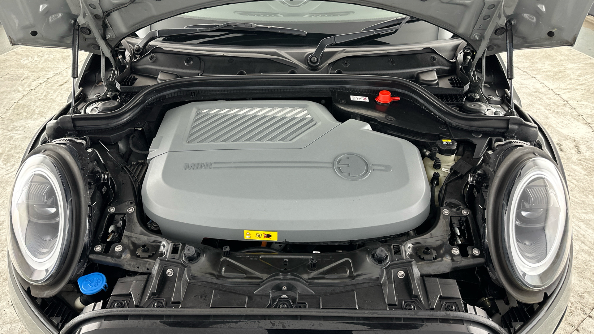 4020723 135kW Cooper S Level 1 33kWh 3dr Auto