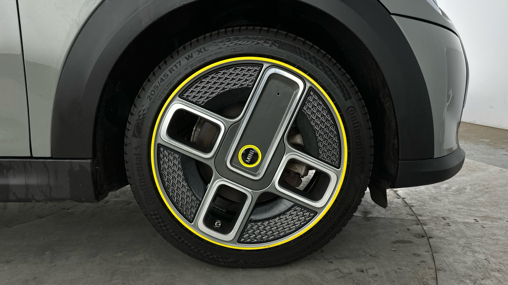 4020723 135kW Cooper S Level 1 33kWh 3dr Auto