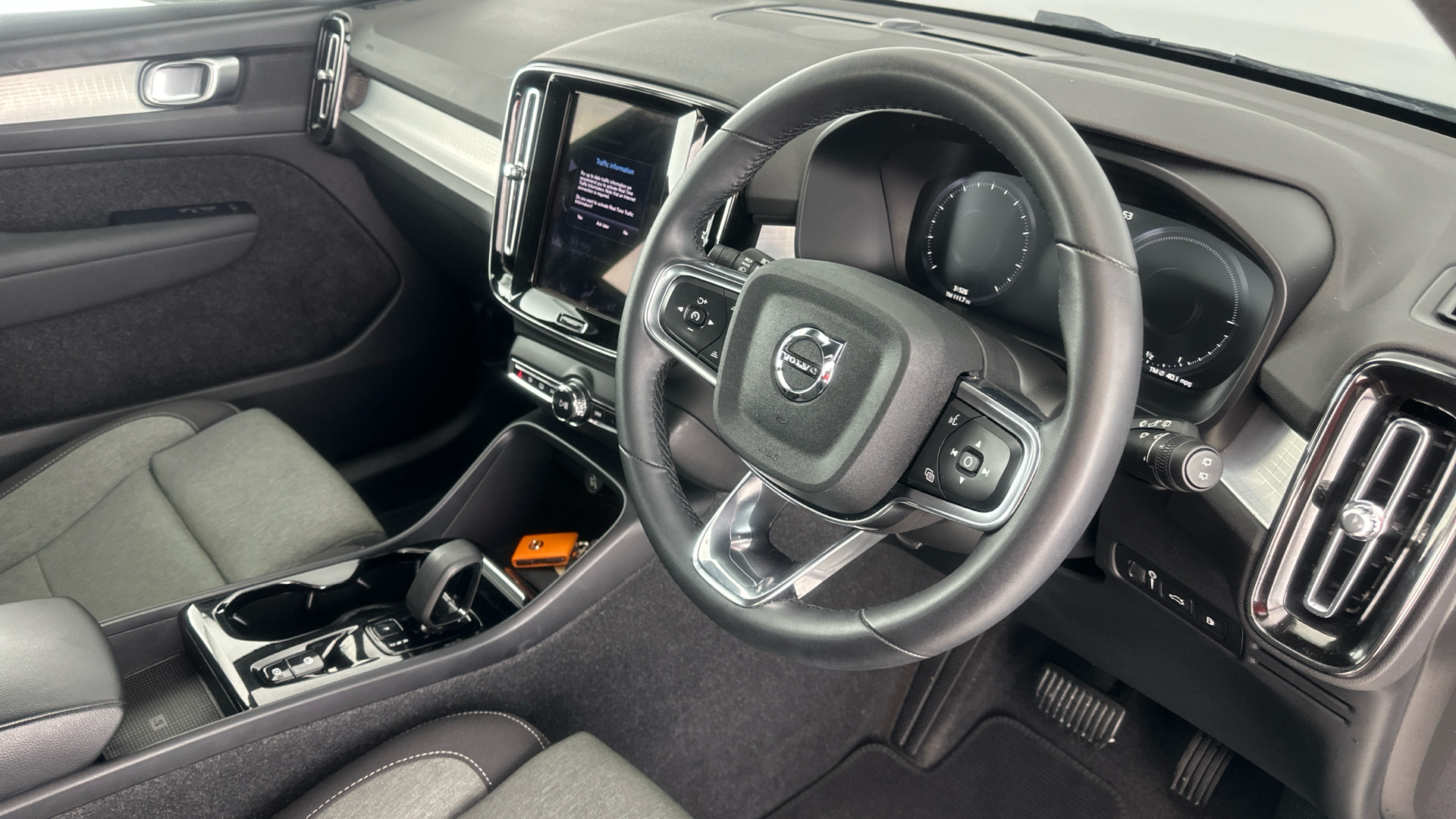 4020745 1.5 T4 Recharge PHEV Plus Dark 5dr Auto