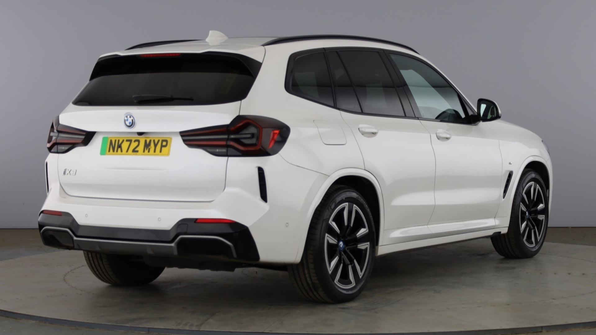 4027589 210kW M Sport 80kWh 5dr Auto