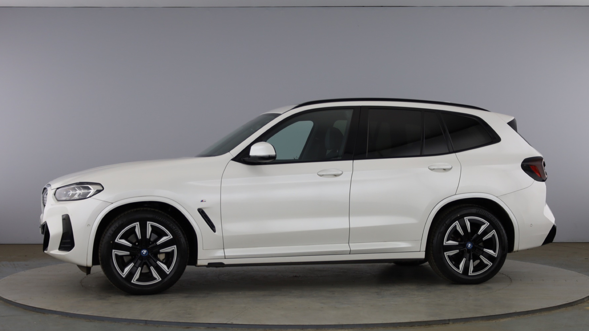 4027589 210kW M Sport 80kWh 5dr Auto