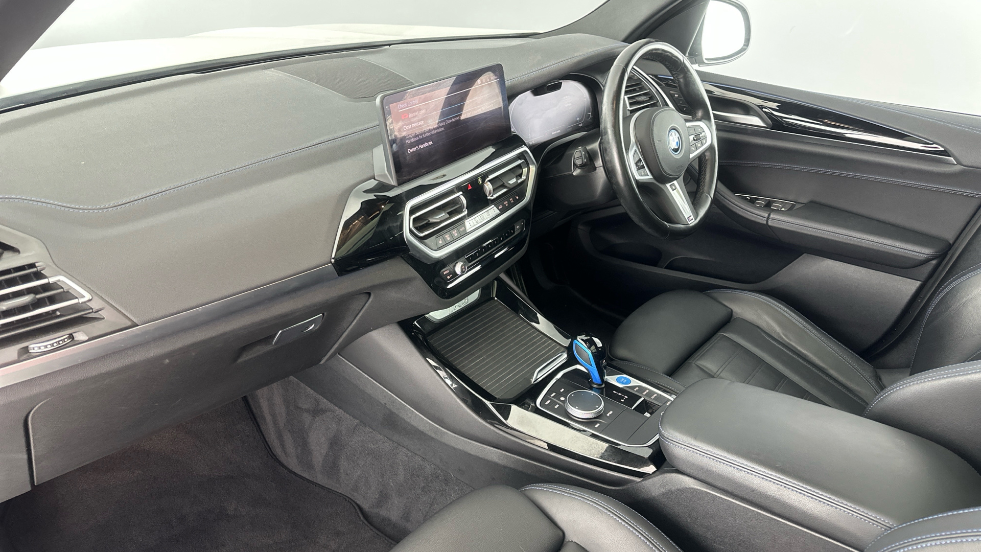 4027589 210kW M Sport 80kWh 5dr Auto