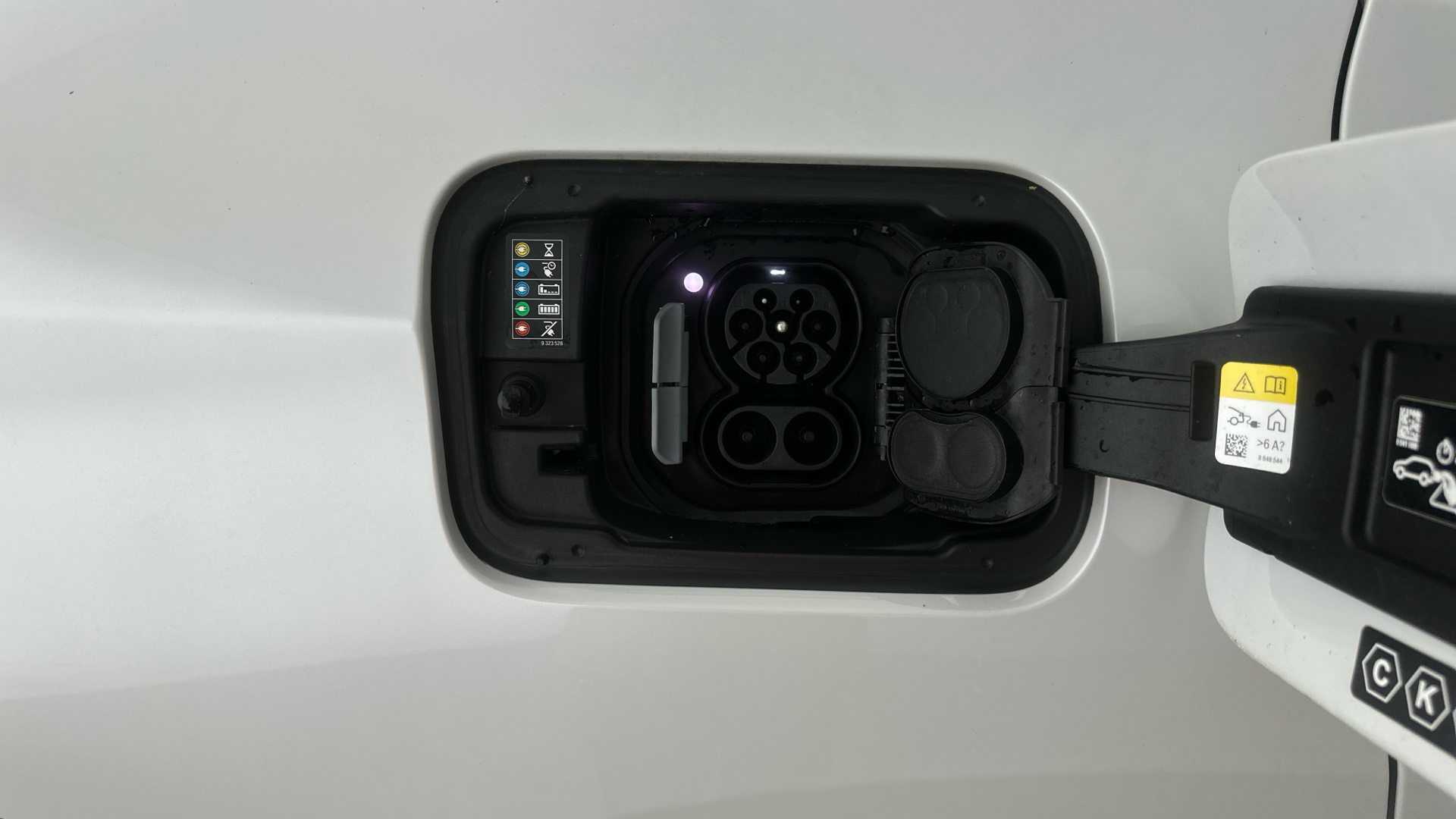 4027589 210kW M Sport 80kWh 5dr Auto