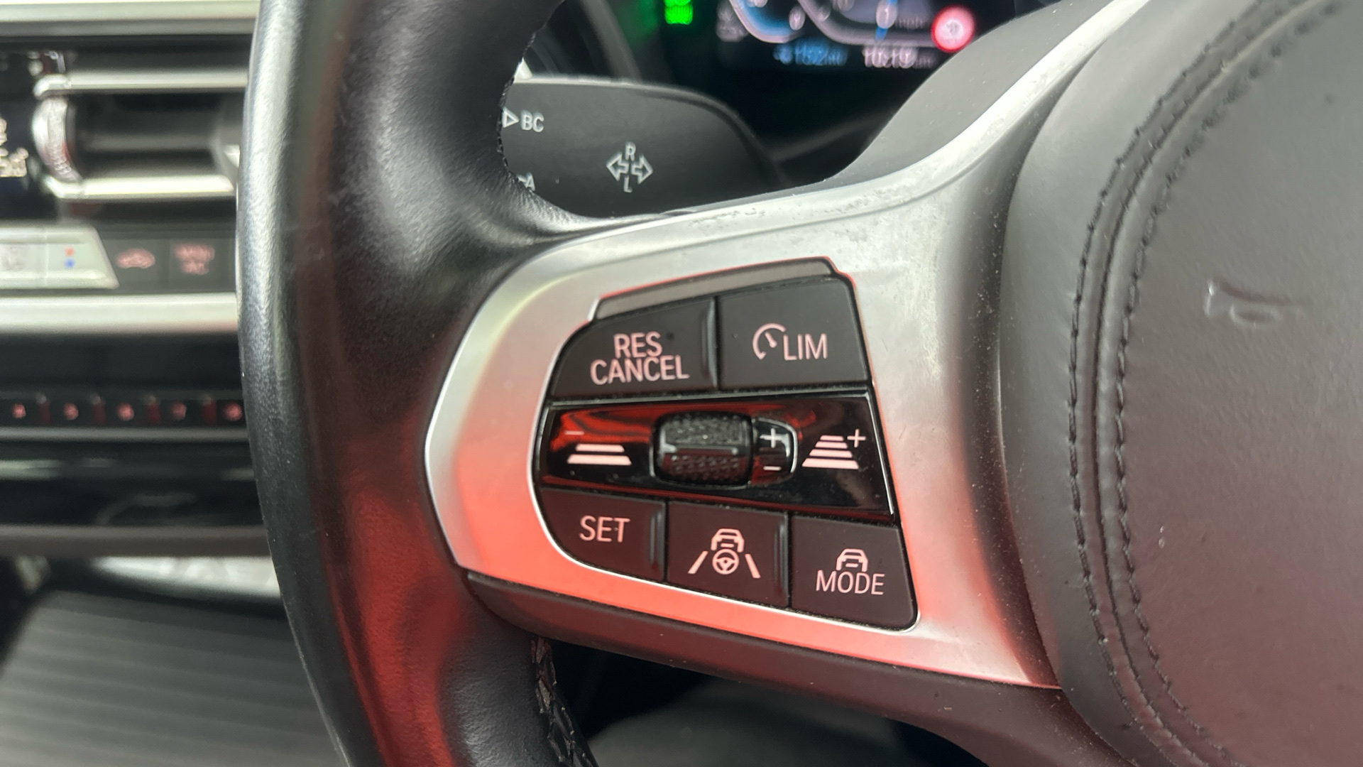 4027589 210kW M Sport 80kWh 5dr Auto