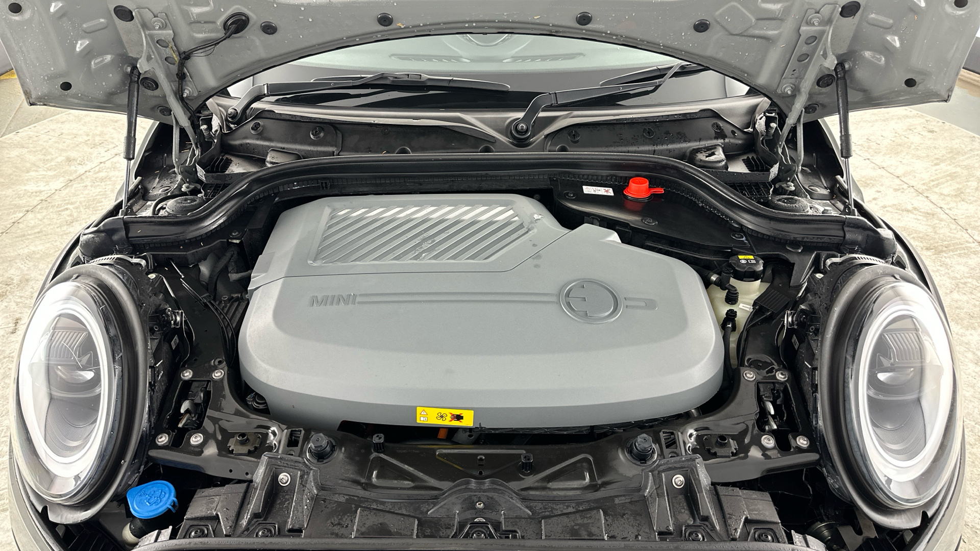 4020849 135kW Cooper S Level 1 33kWh 3dr Auto