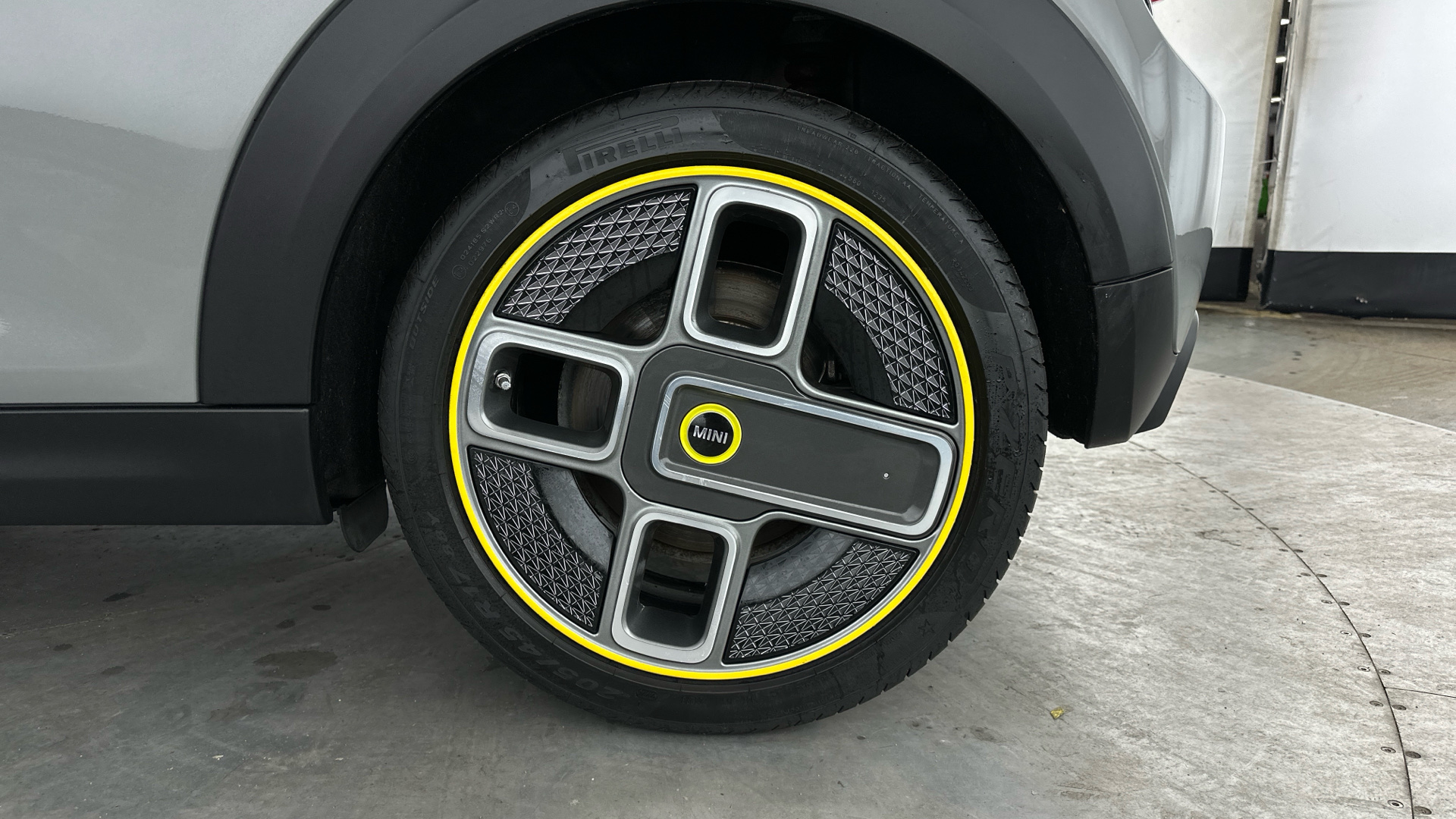 4020849 135kW Cooper S Level 1 33kWh 3dr Auto