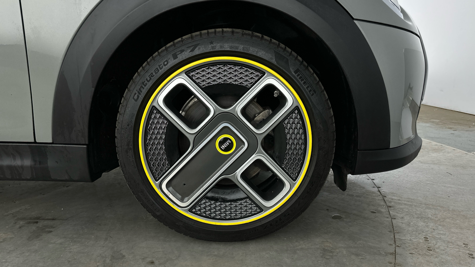 4020849 135kW Cooper S Level 1 33kWh 3dr Auto