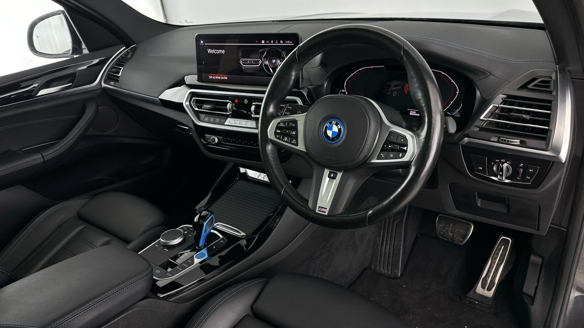 4027614 210kW M Sport 80kWh 5dr Auto