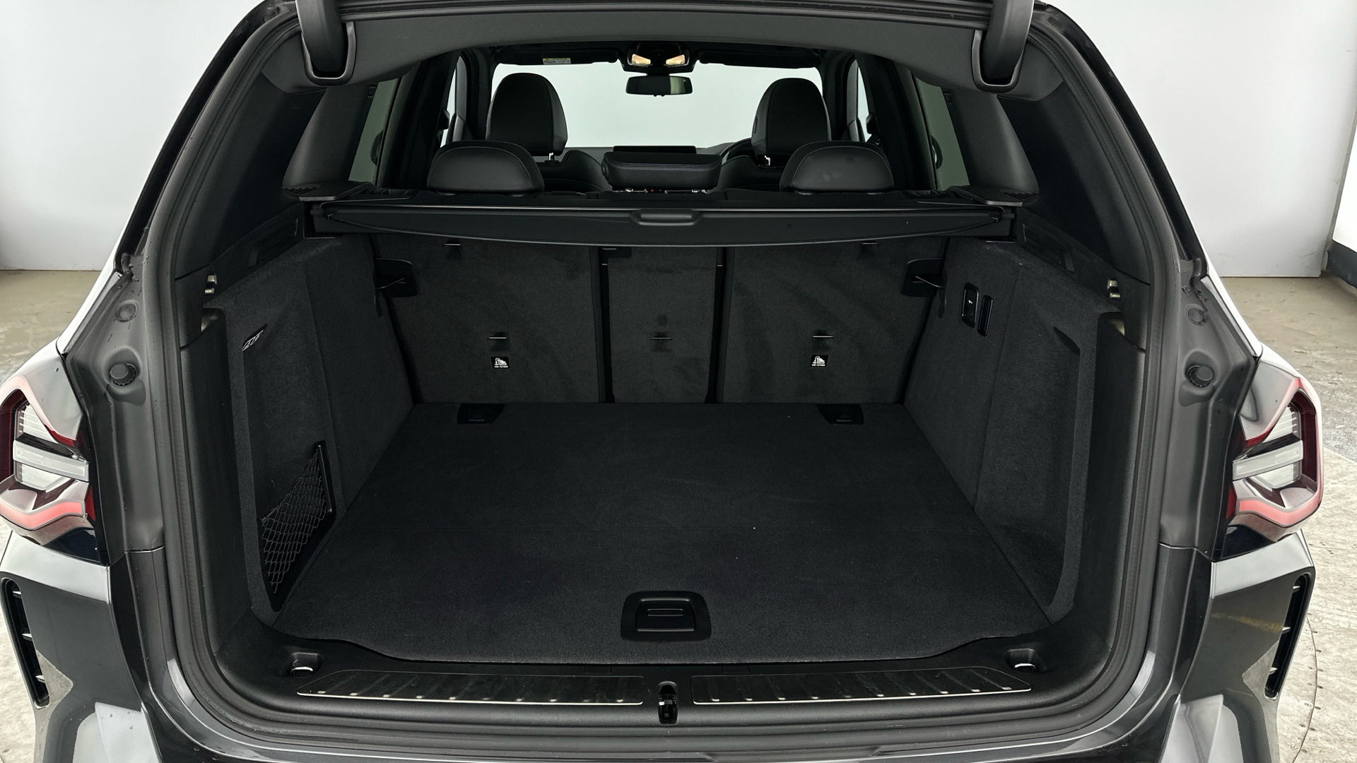 4027614 210kW M Sport 80kWh 5dr Auto