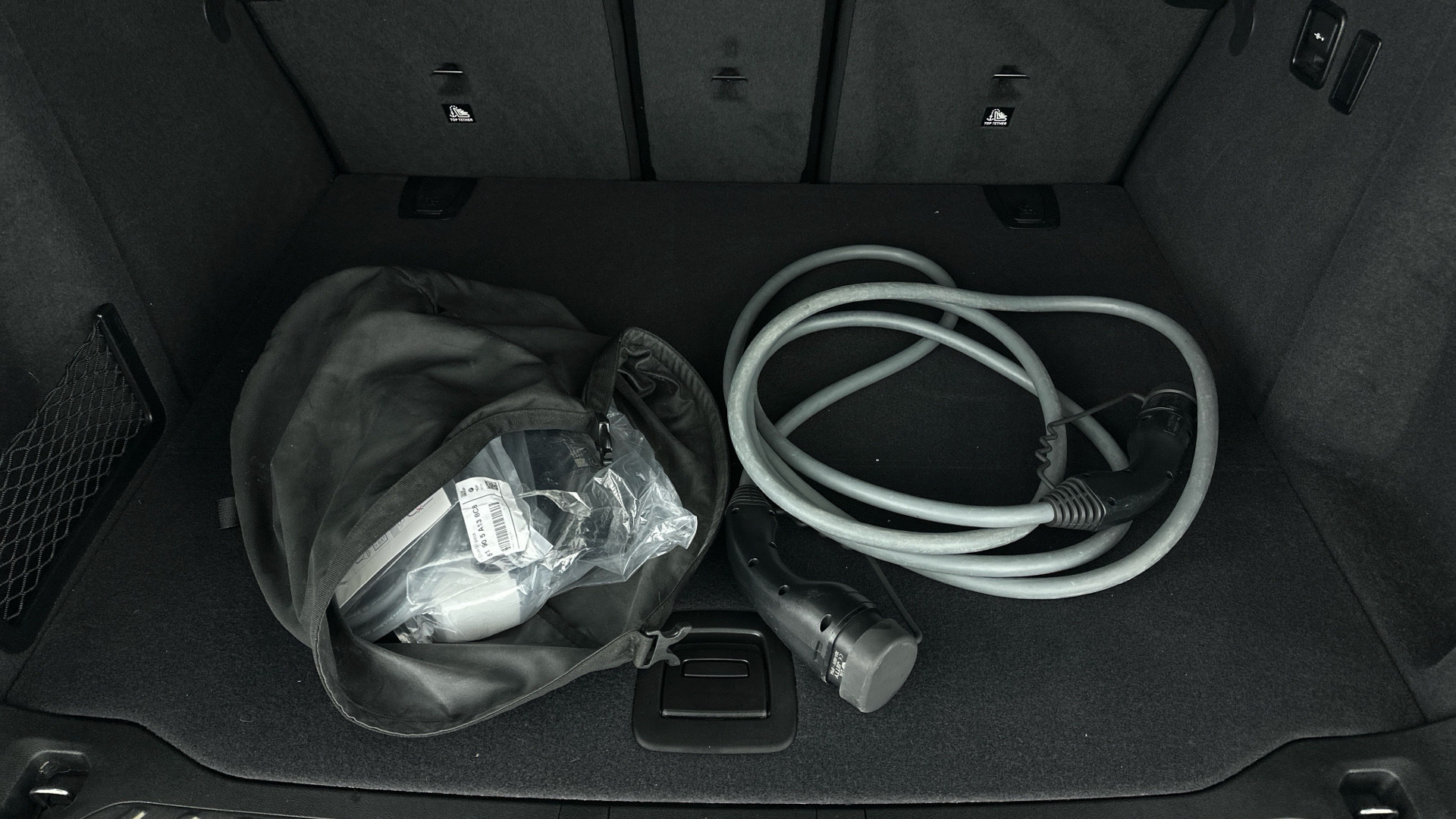 4027614 210kW M Sport 80kWh 5dr Auto