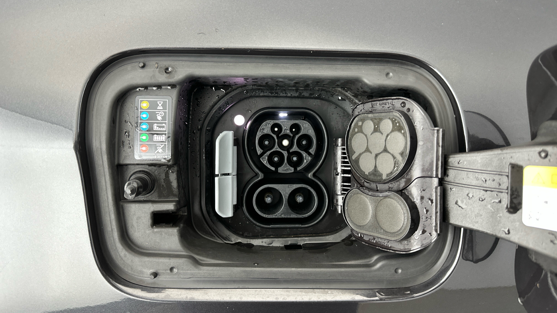 4027584 210kW M Sport 80kWh 5dr Auto