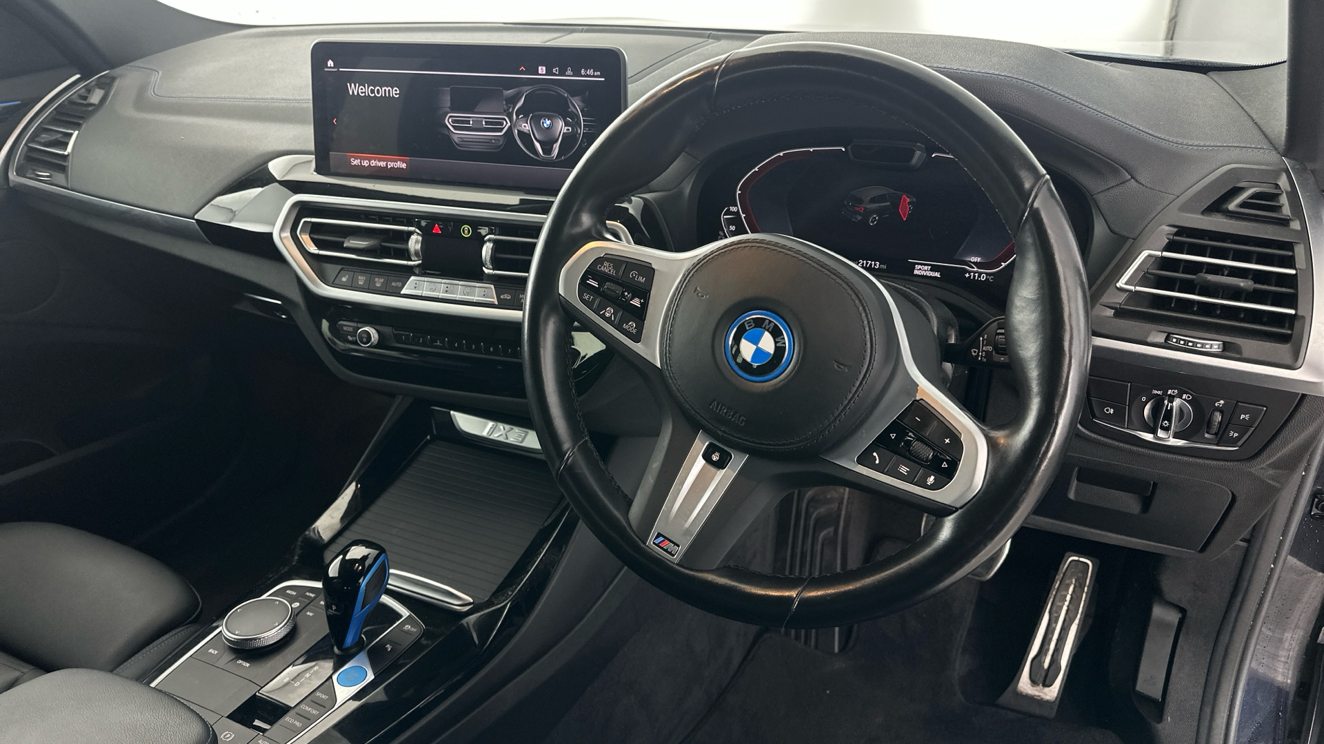 4027756 210kW M Sport 80kWh 5dr Auto