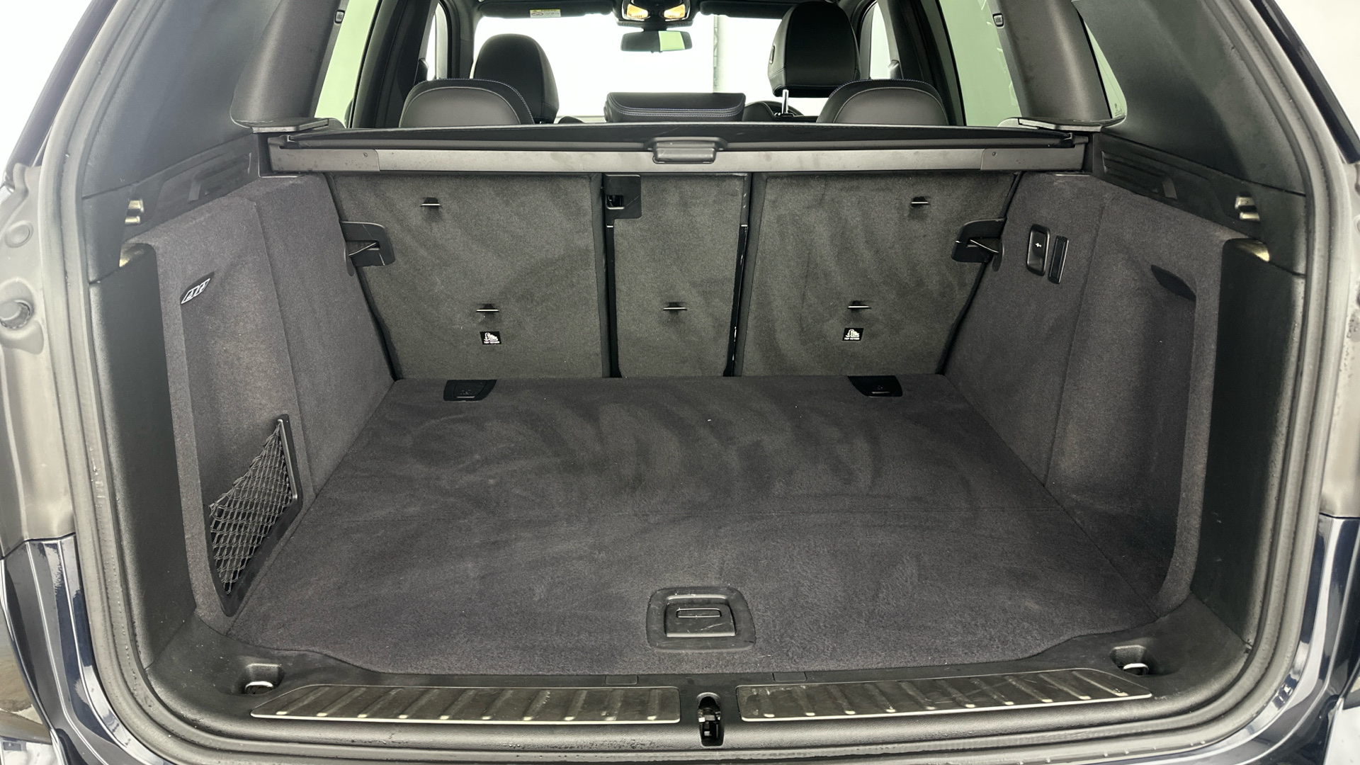 4027756 210kW M Sport 80kWh 5dr Auto