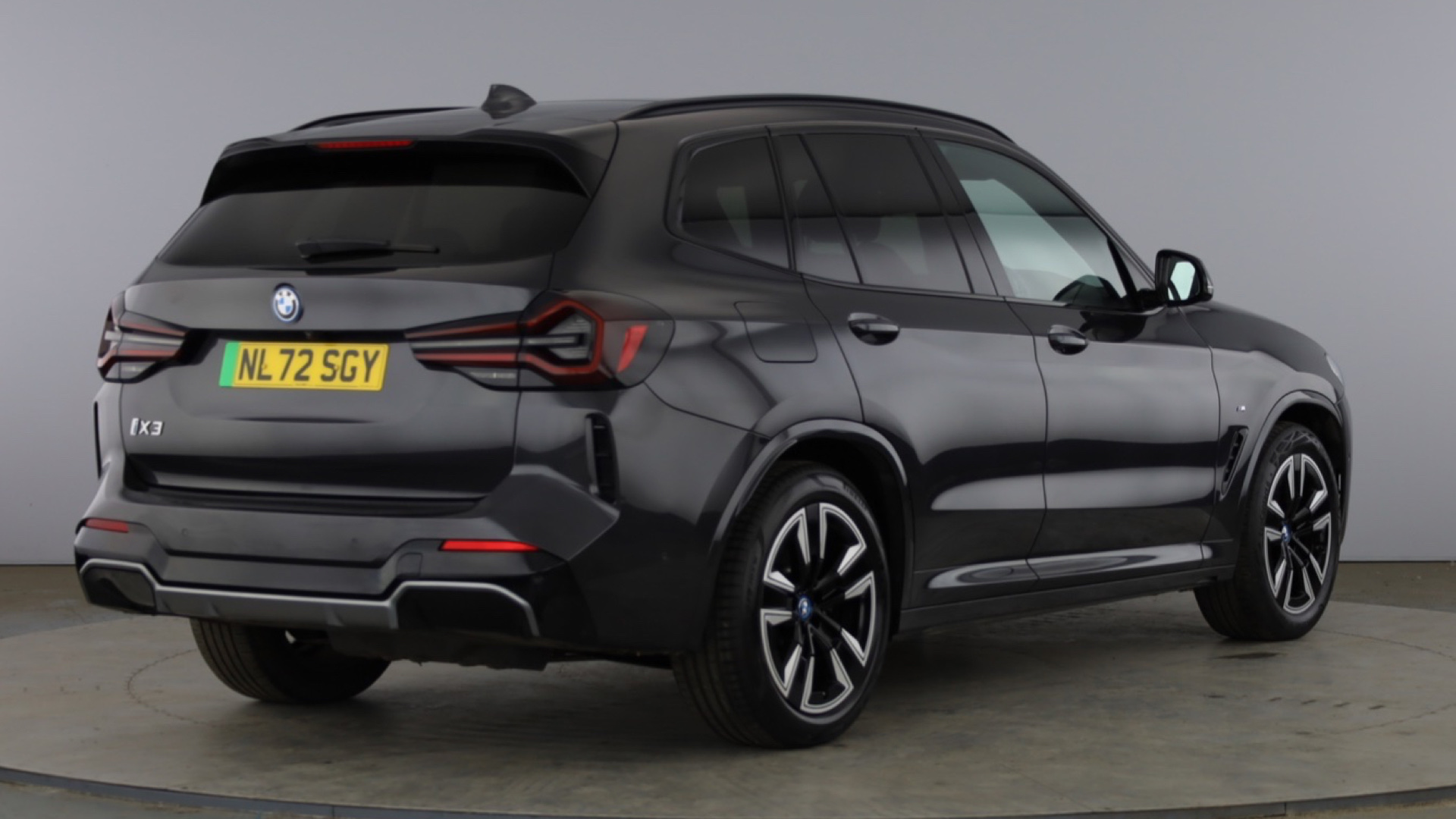 4027583 210kW M Sport 80kWh 5dr Auto