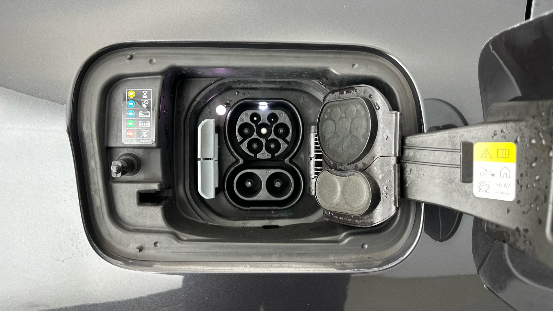 4027583 210kW M Sport 80kWh 5dr Auto