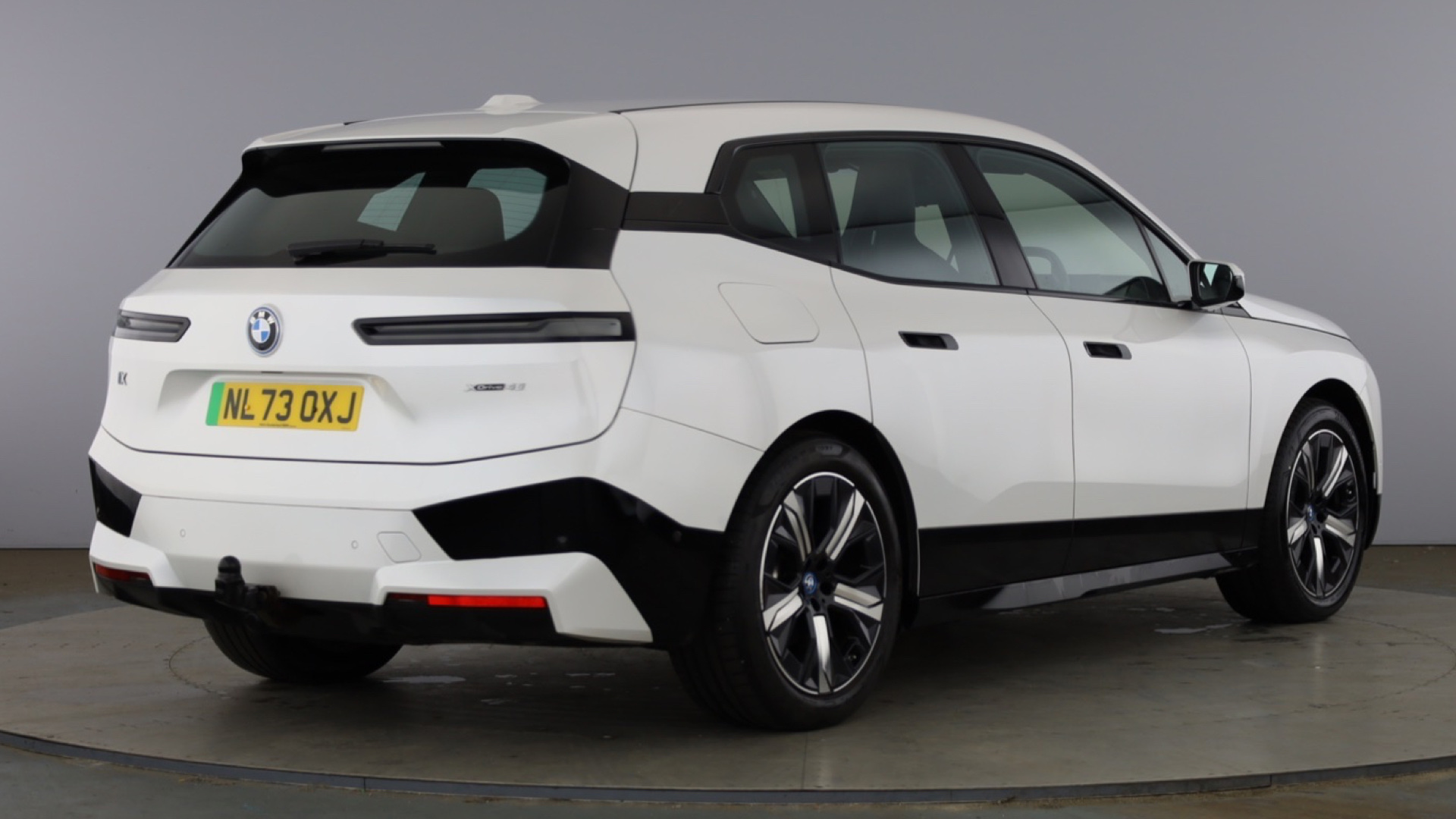 4020882 240kW xDrive40 M Sport 76.6kWh 5dr Auto